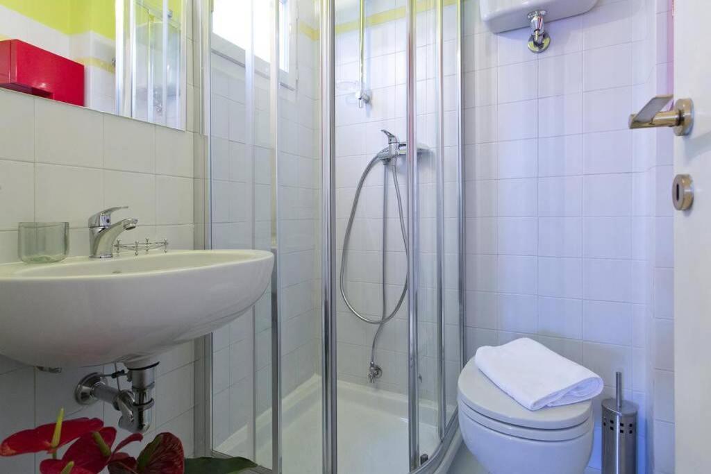 Bv Apartment Siena Luaran gambar