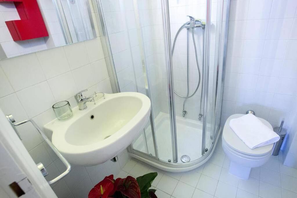 Bv Apartment Siena Luaran gambar